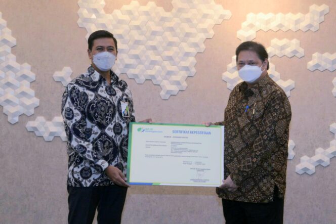 
Sambut Inpres Jamsostek, Menko Perekonomian Dorong Perlindungan Penerima KUR Kecil