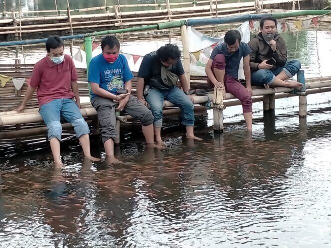 
Di Wisata Sumber Sentong Kota Probolinggo, Bisa Refresing Sembari Terapi Kesehatan