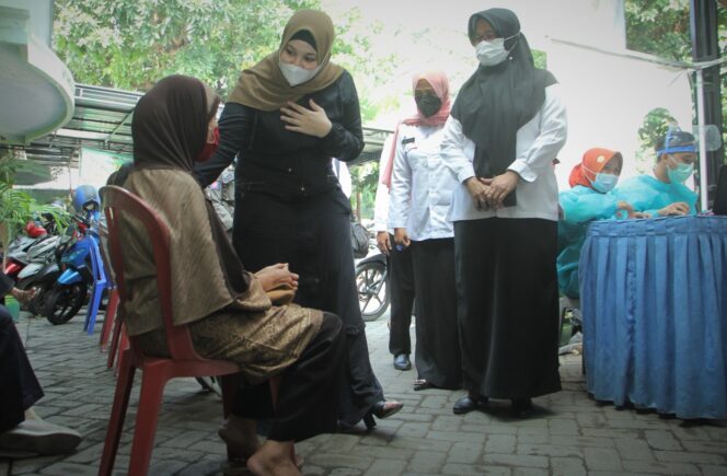 
Ini Cara Ketua TP PKK Kota Probolinggo Dorong Masyarakat Ikuti Vaksin Covid-19