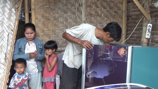 
Cerita Sedih Tukang Servis Kulkas di Tengah Pandemi Covid-19