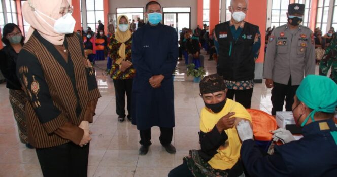 
Desa Ngadisari, Desa Pertama yang Tuntas Vaksin 100 Persen