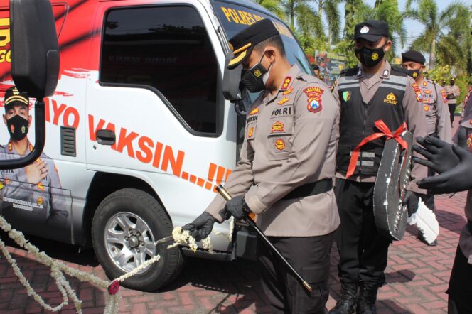 Percepat Capaian Vaksin, Polres Probolinggo Luncurkan Mobil Gerai Vaksin