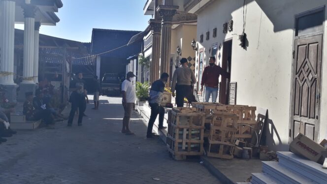 
Kawanan Rampok Gasak Uang Setengah Miliar Milik Juragan Bangunan