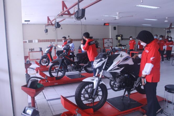 
Resmi Dimulai, MPM Honda Jatim Gelar AHASS Academy