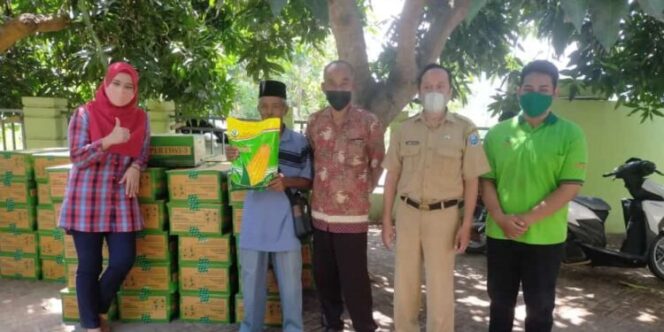 
Maksimalkan DBHCHT 2021, Pemkab Probolinggo Gelontorkan 26.100 kg Benih Jagung Hibrida untuk Kelompok Tani