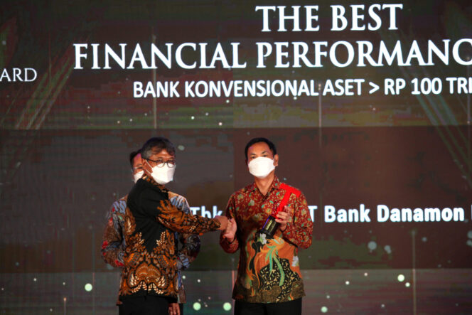 
Bank Danamon Raih Penghargaan Tempo Financial Award 2021