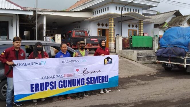 
Tim Kabarpas Peduli Datang, Anak-anak Korban Erupsi Semeru Senang