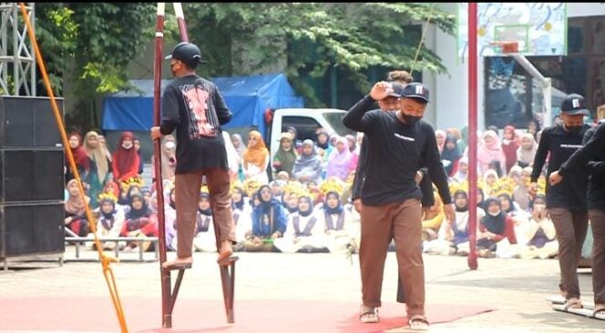 
Yuk, Simak Video Keseruan Festival Dolanan Yok! 6