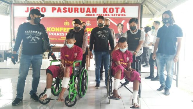 
Dua Residivis Curanmor Spesialis Kos-kosan di Pasuruan Ndlosor Usai Didor