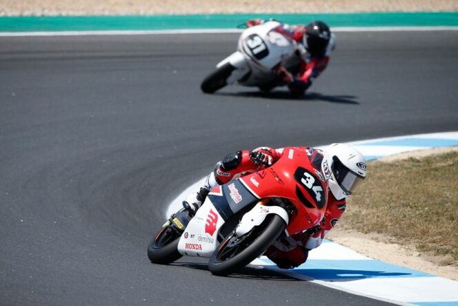 
Pebalap Astra Honda Berburu Poin di Putaran Kedua FIM JuniorGP Valencia