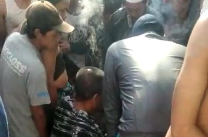 
Kepergok Curi Besi, Maling di Kraton Nyonyor Dimassa