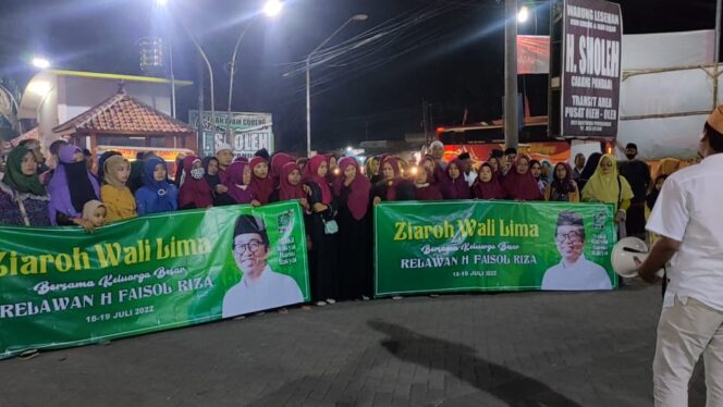 
Faisol Riza Berangkatkan Kiai Kampung Ziarah Wali Lima