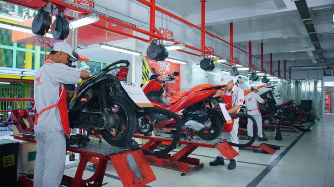
Kenapa Service Motor Harus di Bengkel AHASS? Ini Alasannya!