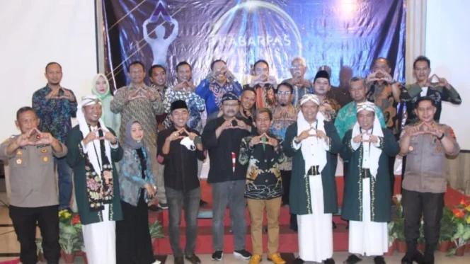 
19 Tokoh Inspiratif dan Inovatif Raih Kabarpas Awards 2022