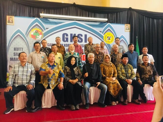 
Gelar Rakor di Pasuruan, GKSI Jatim Minta Pemerintah Perhatikan Nasib Peternak Sapi Susu