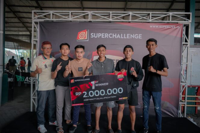 
Komunitas Fans Club Pasuruan Ramaikan Turnamen KITA Super 2022 dengan Fun Futsal