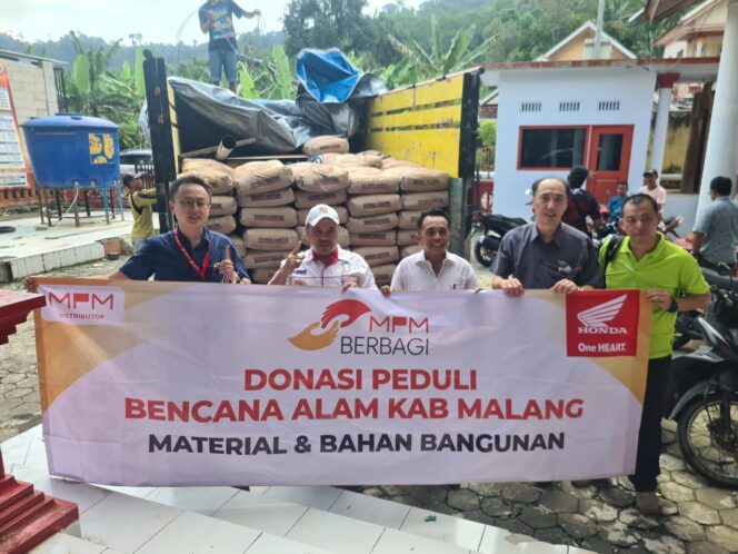 
Peduli Korban Banjir, MPM Honda Jatim Salurkan Bantuan dalam Program MPM Berbagi