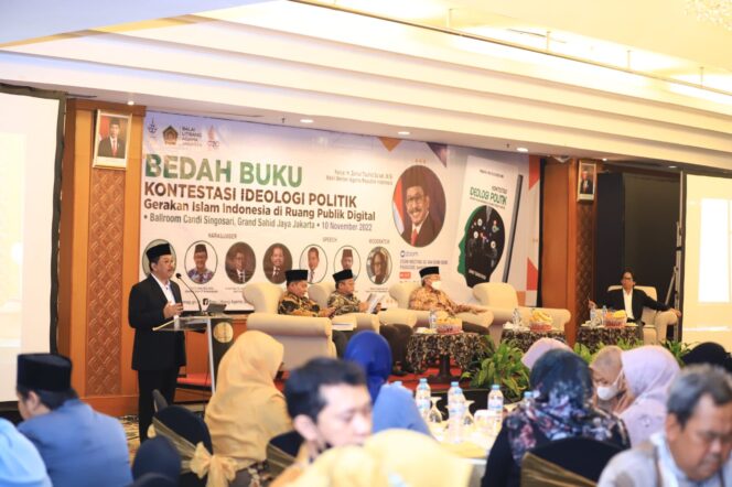 
Wamenag Ajak Generasi Milenial Kuasai Dunia Digital