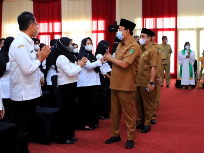 
Ini Pesan Gus Ipul kepada Puluhan Pejabat Pemkot Pasuruan yang Baru Dilantik