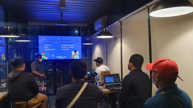 
Kopdar Hybrid Komunitas Honda Jatim, Edukasi Safety Riding Hingga Bikin Konten Video Menarik