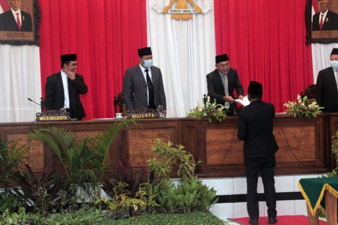 
Enam Fraksi di DPRD Kota Pasuruan Setujui Raperda APBD 2023