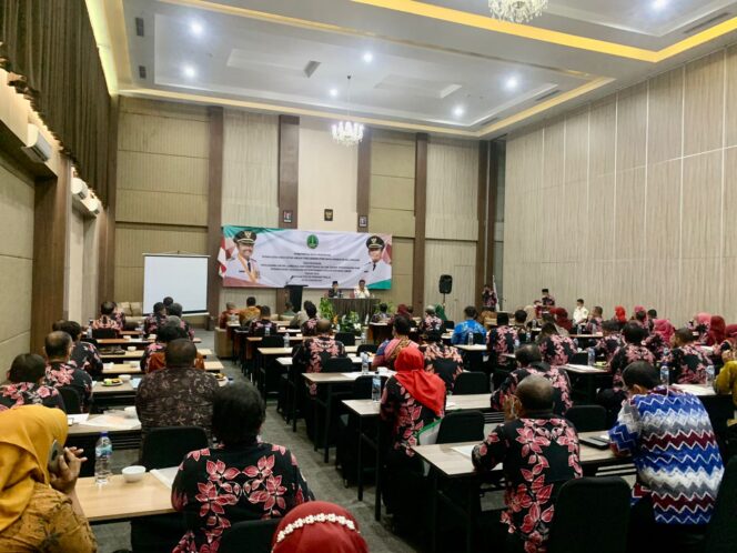 
Pemkot Pasuruan Jalin Sinergitas dengan Aparatur Kelurahan