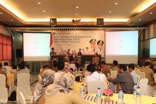 
Wawali Mas Adi Sebut Penanggulangan Kemiskinan Adalah Tanggung Jawab Bersama