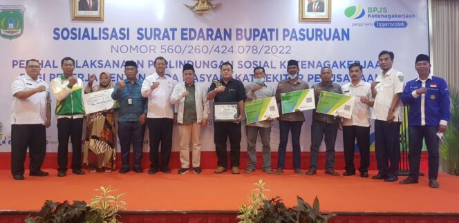 
Bpjamsostek Pasuruan Gelar Sosialisasi SE Bupati tentang Perlindungan Pekerja Rentan