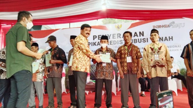 
Menteri ATR BPN Wanti-wanti Masyarakat Supaya Tidak ‘Sekolahkan’ Sertifikat Tanah