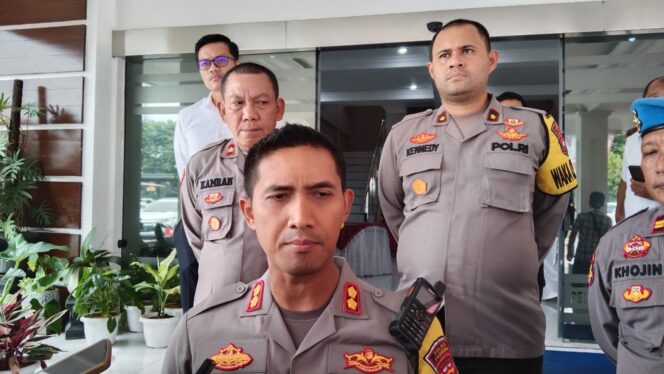 
Ditinggal Tidur, 7 Tahanan Polres Pasuruan Kabur