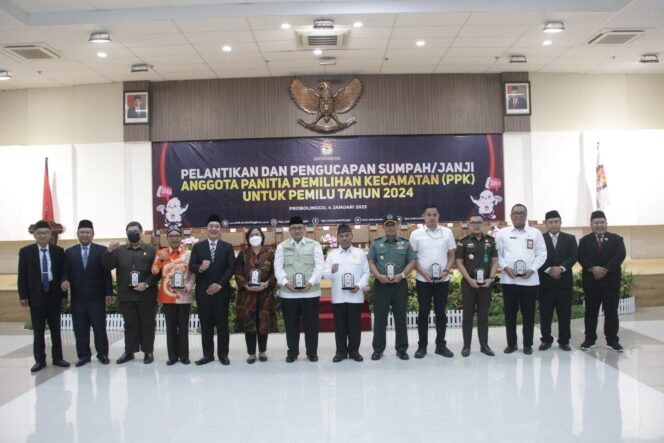 
Ratusan PPK Pemilu 2024 Dilantik