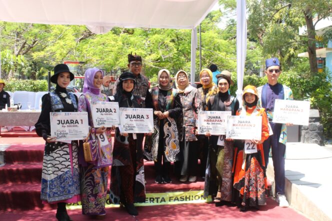 
Meriahnya Lomba Fashion Batik 2023