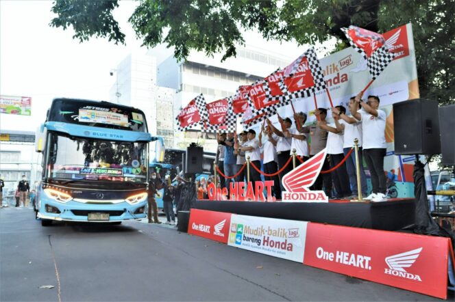 
AHM Antarkan 2.009 Konsumen Ikuti Mudik Balik Bareng Honda 2023
