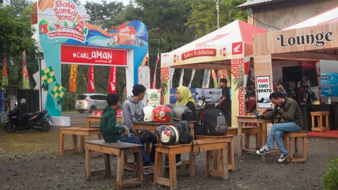 
Pemudik Apresiasi Layanan Bale Santai Honda Jalur Jatim