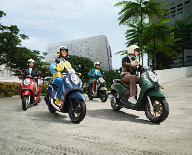 
Silaturahmi Makin Trendy Dengan Honda Scoopy, Miliki sekarang!