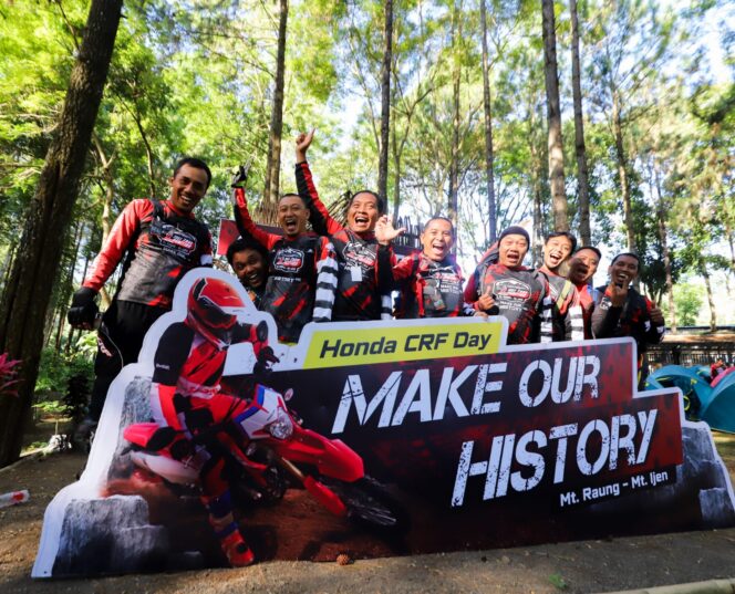 
CRF Day: 200 Bikers Trail Siap Trabasan Bareng Kawasan Raung Ijen