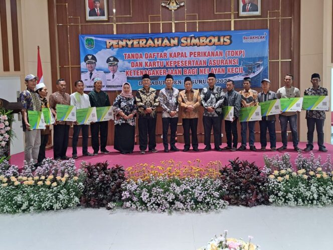 
BPJS Ketenagakerjaan Lindungi 1000 Nelayan di Wilayah Kabupaten Pasuruan