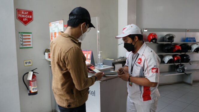 
Bengkel AHASS Bagikan Voucher Motor Kesayangan untuk Konsumen Setia Honda