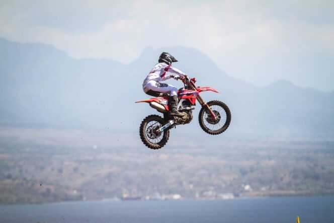
					Bersaing Kompetitif dengan Crosser Dunia di MXGP Sumbawa, Delvintor Raih Poin Perdana Musim ini