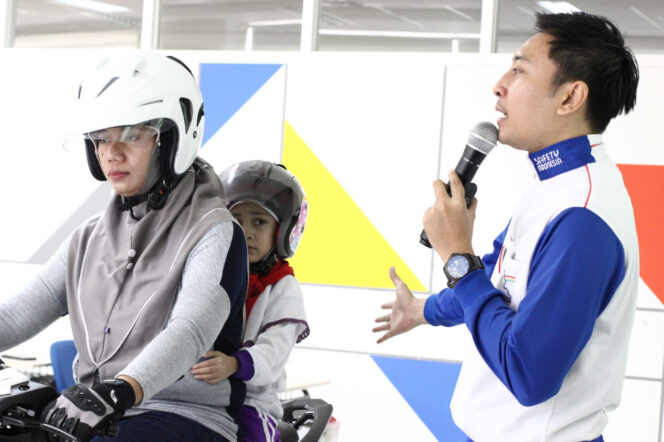 
Spesial Hari Anak,  #Cari_Aman Antar Jemput Anak Sekolah Pakai Motor