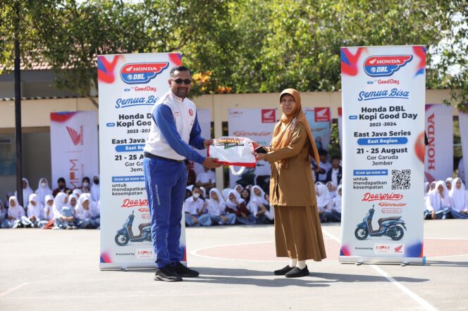 
Kampanyekan Cari_Aman di Roadshow Honda DBL 2023