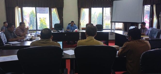 
Sisakan Waktu 4 Bulan, Komisi II DPRD Trenggalek Pesimis Target Pendapatan 2023 Terealisasi