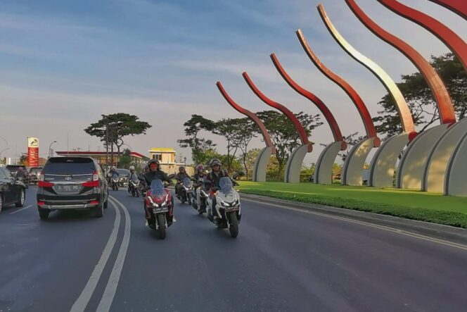 
Penting, Jaga Konsentrasi Saat Naik Motor Agar #Cari_ Aman di Jalan