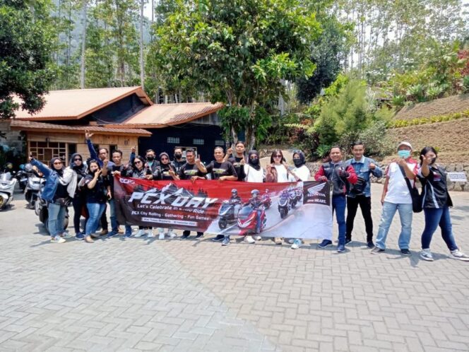 
Serunya PCX Day bersama 200 Pengguna Honda PCX