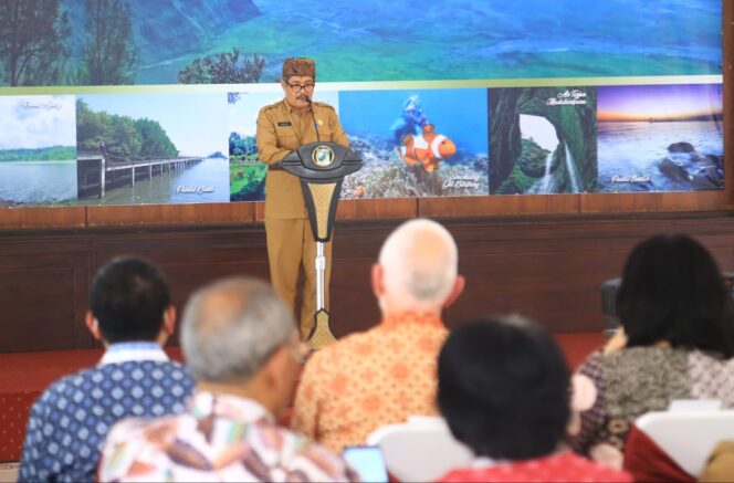 
Plh Sekda Heri Terima Tim Pemantau Program INOVASI