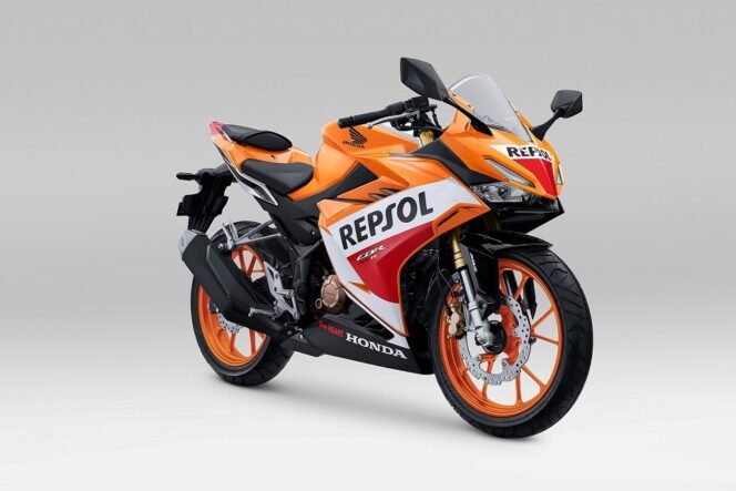 
Sasar Pecinta Balap MotoGP, AHM Hadirkan New CBR150R Edisi MotoGP