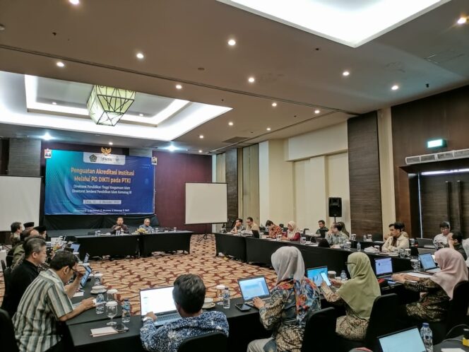 
Stafsus Menag Dorong PTKI Terapkan Literasi Digital Sebagai MKDU Wajib