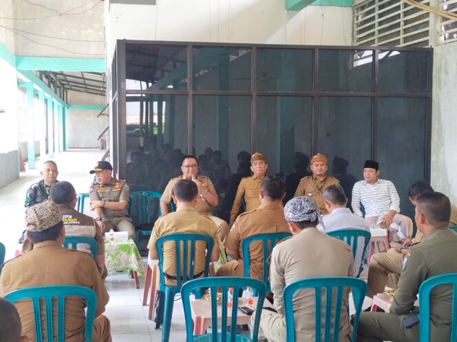 
Pemkab Probolinggo Bakal Tertibkan Pedagang Pasar Semampir