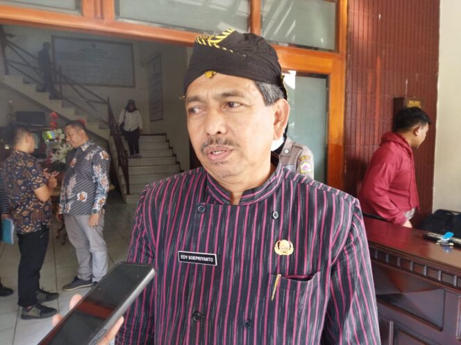 
Tentang Konsep Anggaran 2024, Begini Kata Sekda Trenggalek