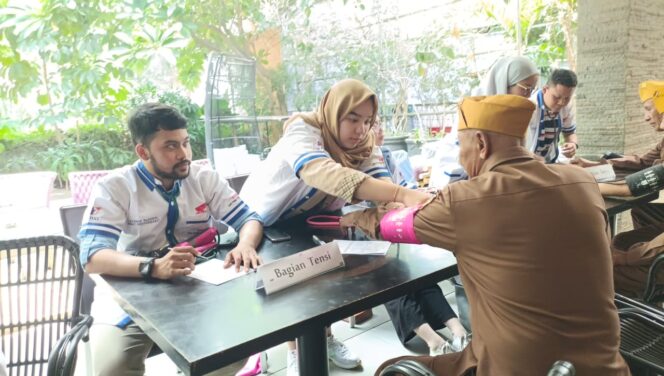 
MPM Honda Jatim Beri Layanan Kesehatan Gratis Bagi Veteran di Hari Pahlawan